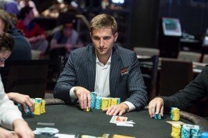 Aussie Millions Main Event: Tony Dunst chip leader, KC Wong, Alex Lee, Terry Fan still in