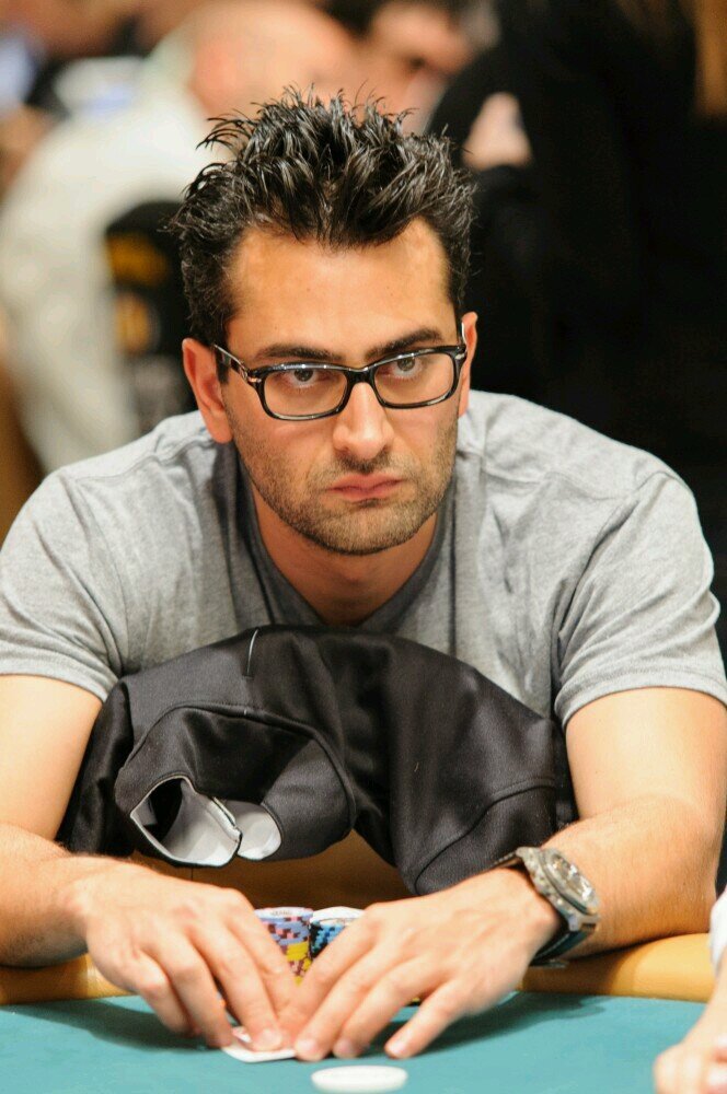 Antonio Esfandiari