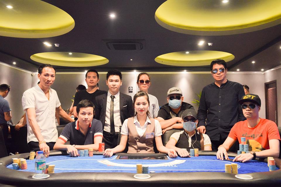 thai nguyen poker club table