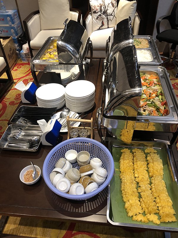 777 Triple Seven Poker Club buffet