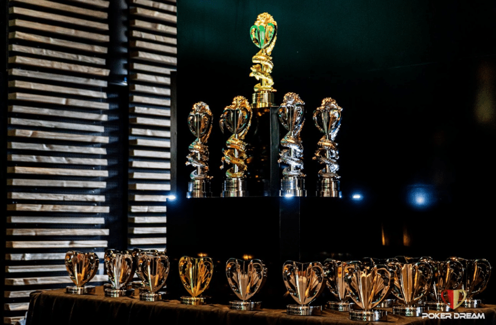 poker dream vietnam trophies