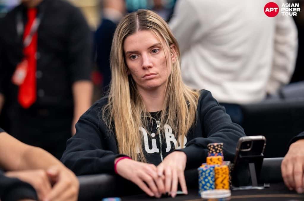 Jennifer Cassell at APT Taipei 2024 Main Event Day 1A