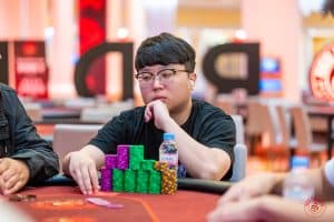 Tae Hoon Han trails closely behind RDPT Baby Dragon Day 1A chip leader